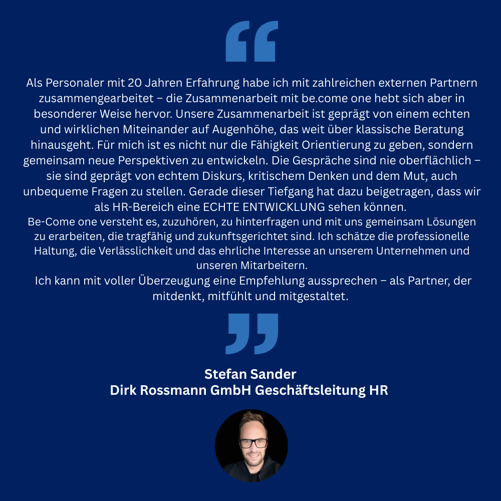 Text der Referenz von Stefan Sander Firma Dirk Rossmann GmbH Geschäftsleitung HR mit Foto von Stefan Sander